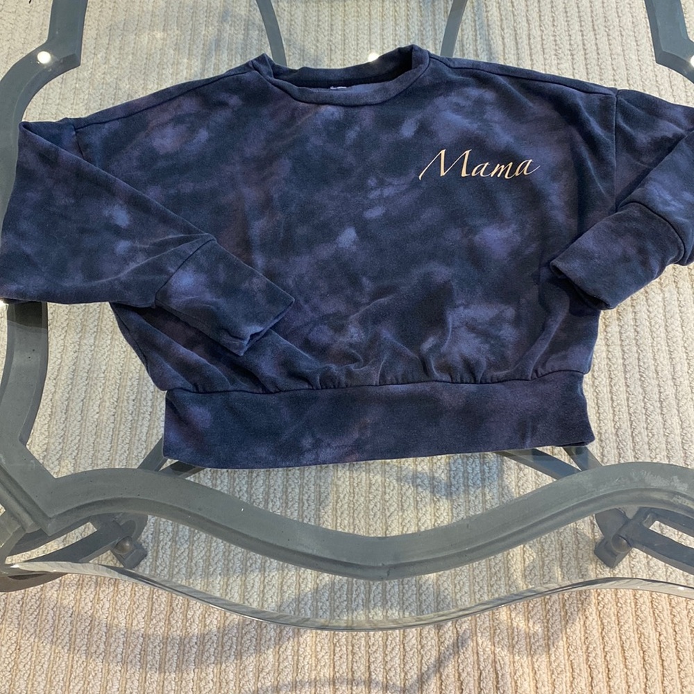 “Mama” sweater